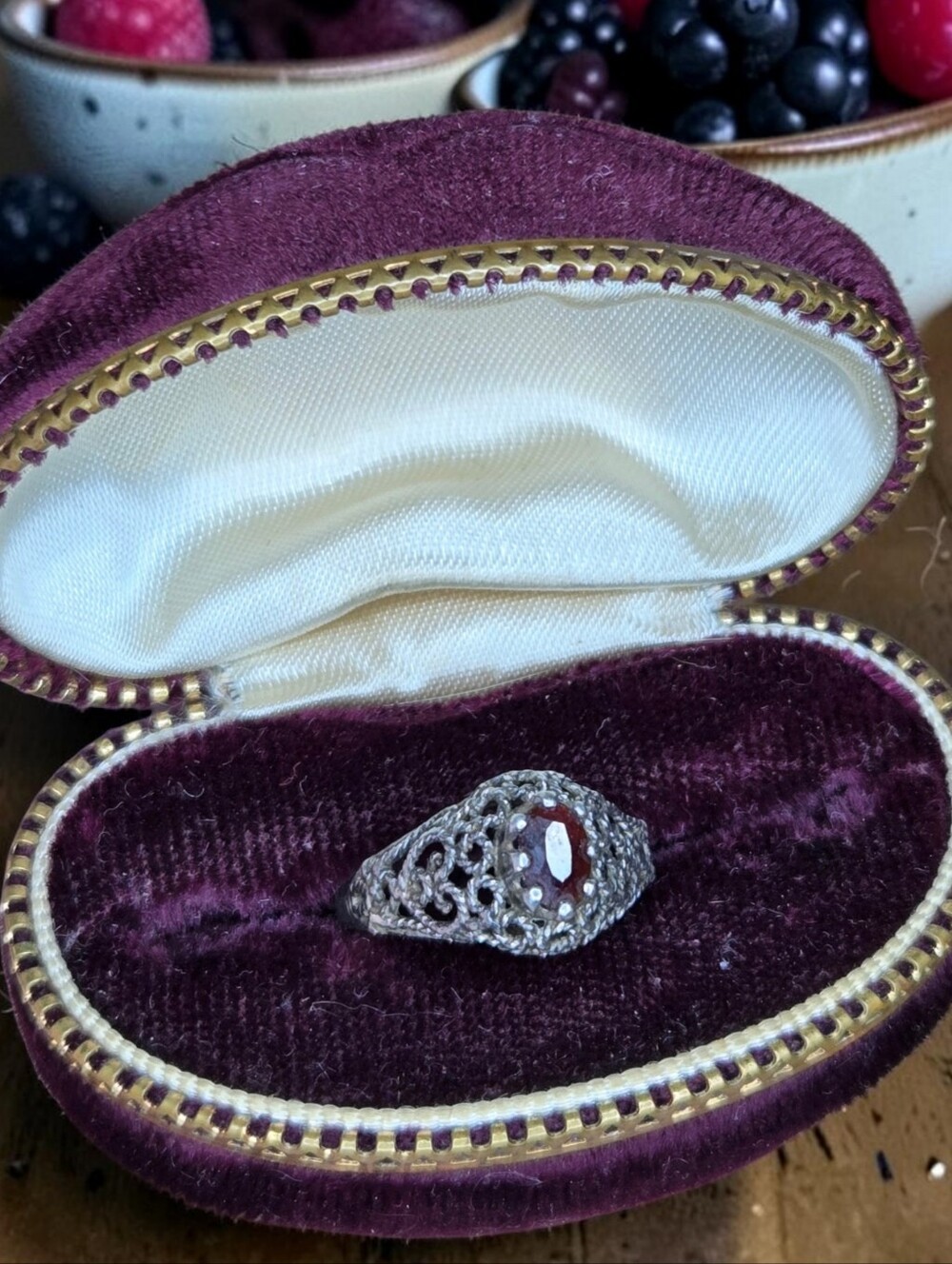 Vintage Sterling Silver Filigree Red Stone Ring Size 5.75